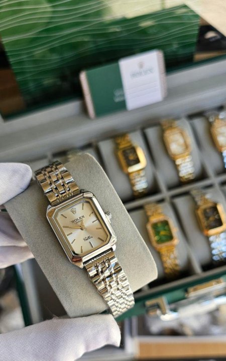 ساعة Rolex للصبايا